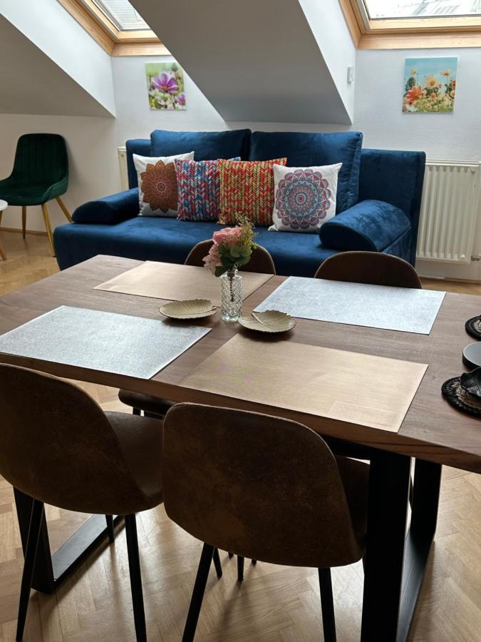 Klimatisiertes Dachgeschoss City Apartment In Zentrum Wiens מראה חיצוני תמונה