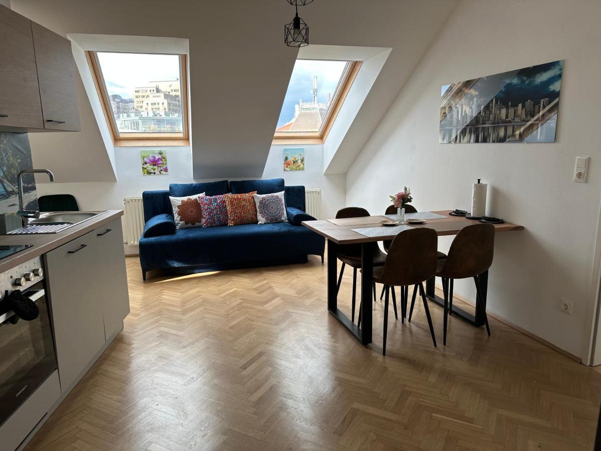 Klimatisiertes Dachgeschoss City Apartment In Zentrum Wiens מראה חיצוני תמונה