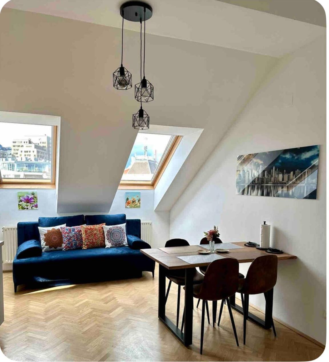 Klimatisiertes Dachgeschoss City Apartment In Zentrum Wiens מראה חיצוני תמונה